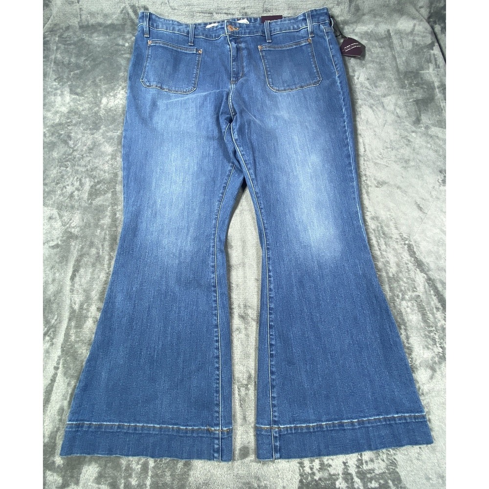 NWT Ava Viv Jeans Womens 24 Blue Stretch High Rise Flare No Gap Waist Light Wash